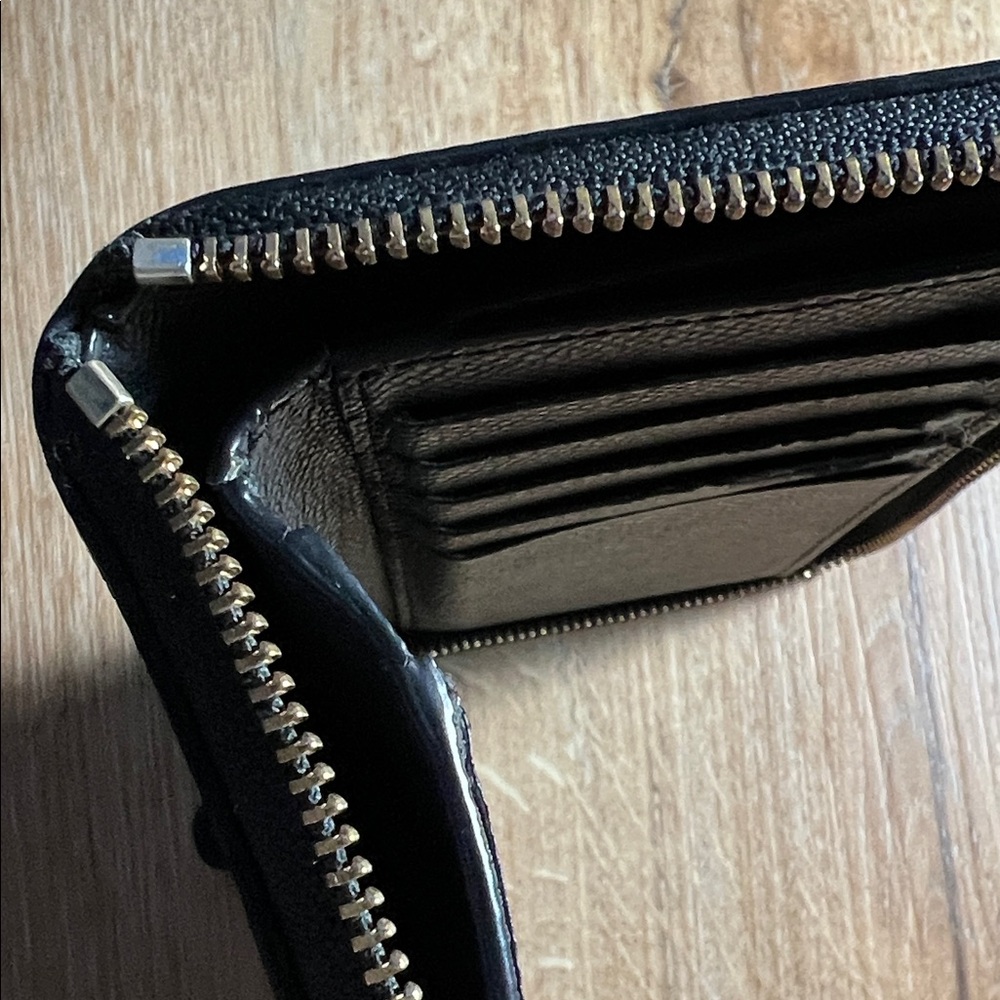 Coach Textured Black Zip Wallet - Picture 13 of 16